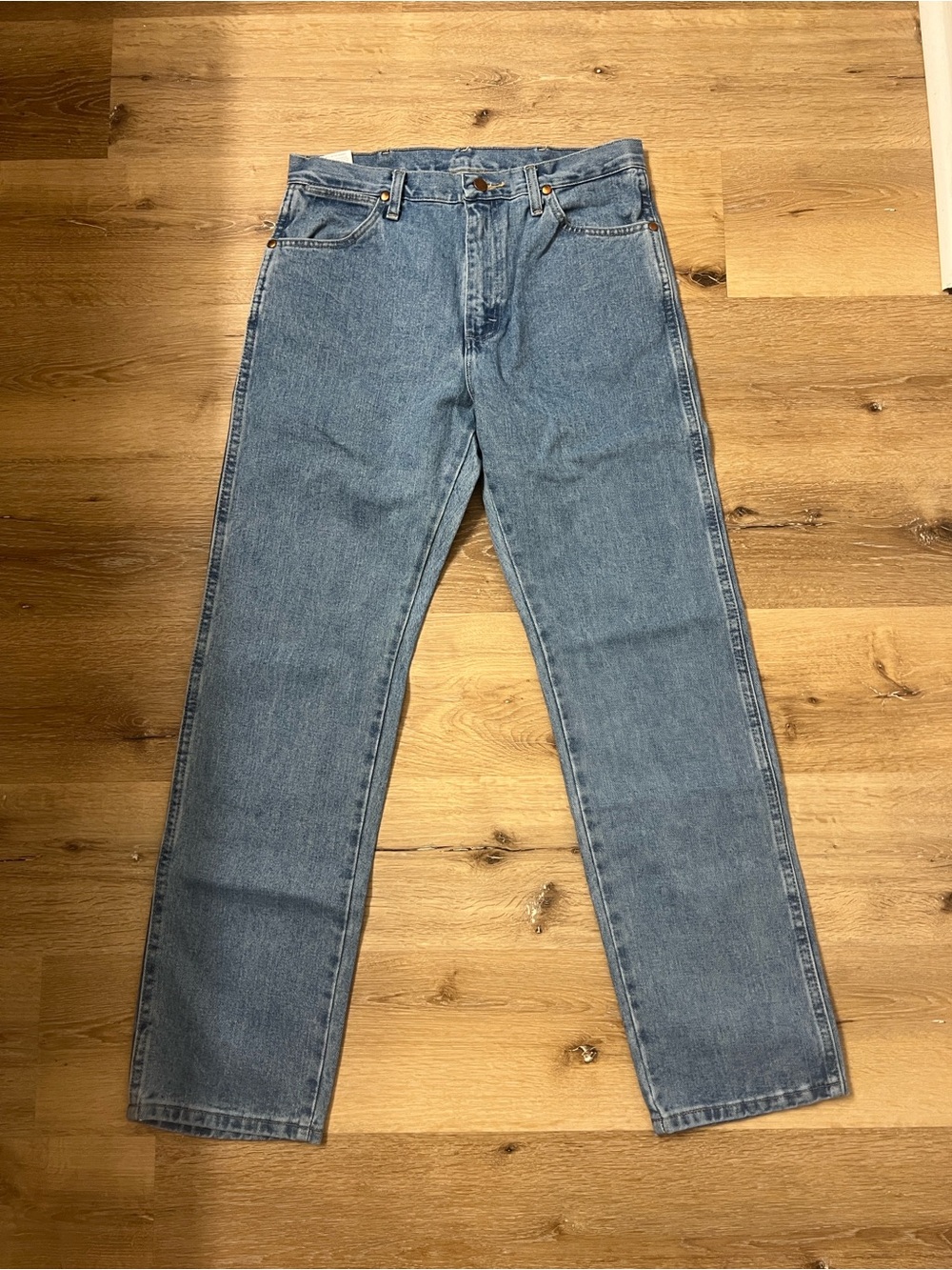 32x32 NWT Cowboy Cut